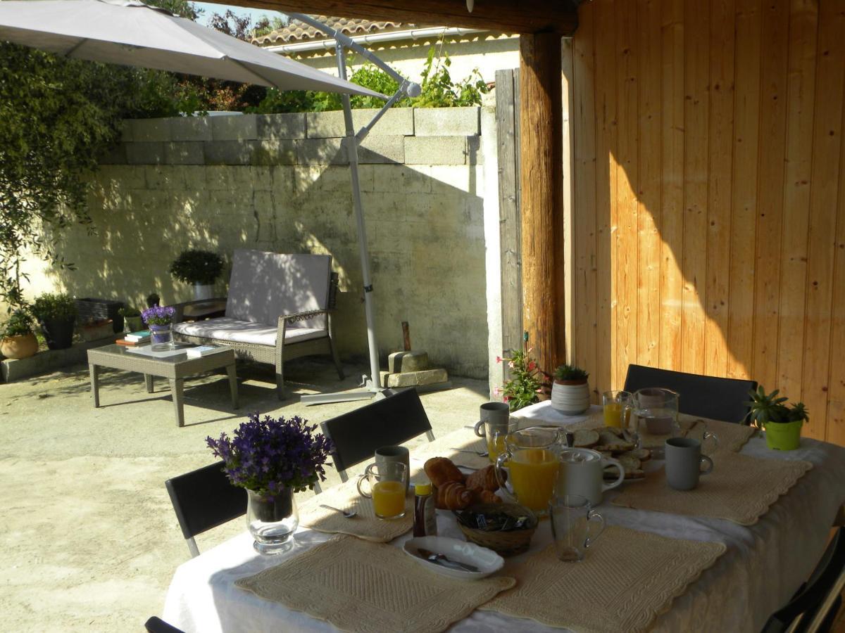 La Maison D'Ogooue Carpentras Luaran gambar